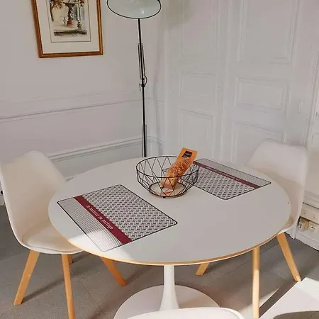 Joli T2 Centre Avec Cour, Climatisation Et Fibre Apartmán Angoulême