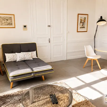 Joli T2 Centre Avec Cour, Climatisation Et Fibre Διαμέρισμα Ανγκουλέμ