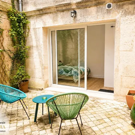 Joli T2 Centre Avec Cour, Climatisation Et Fibre Ανγκουλέμ